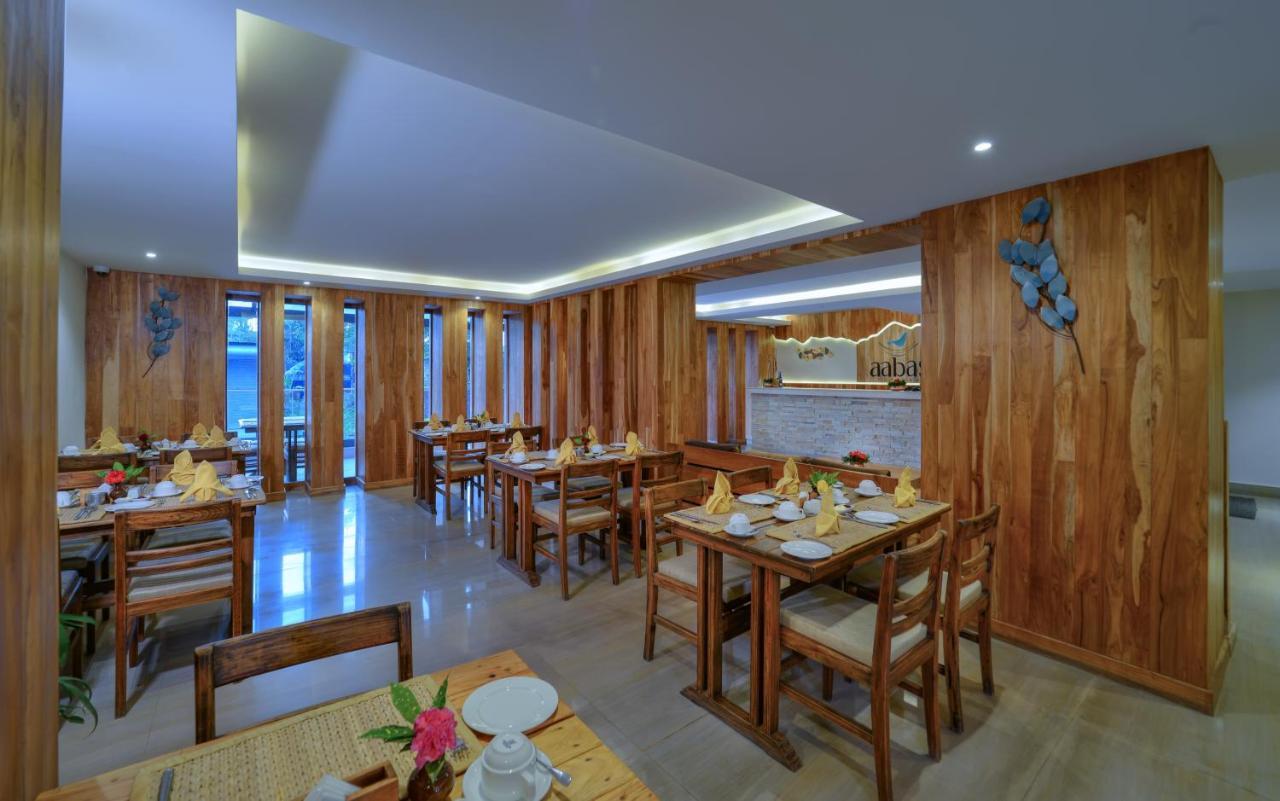 מלון Aabas Pokhara By Barahi Hospitality מראה חיצוני תמונה